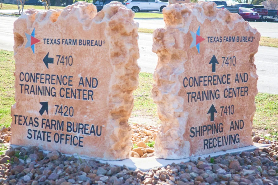 Wayfinding and Directional Boulders Service